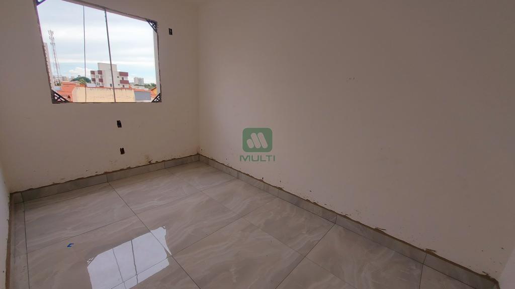 Apartamento à venda com 3 quartos, 90m² - Foto 7