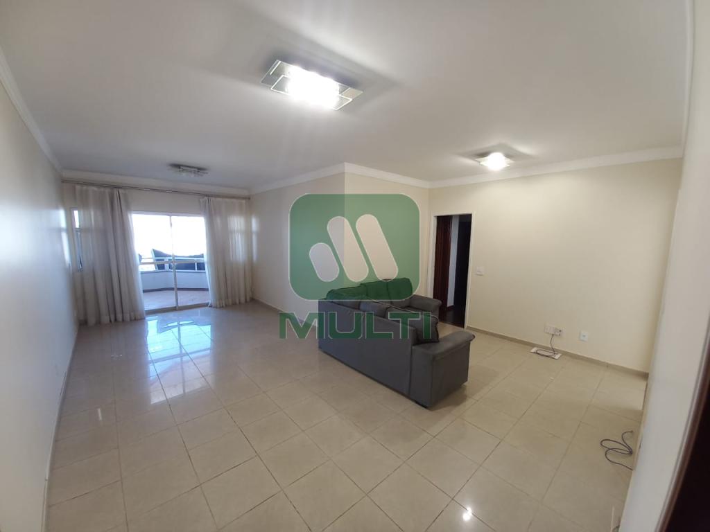 Apartamento à venda com 4 quartos, 160m² - Foto 5