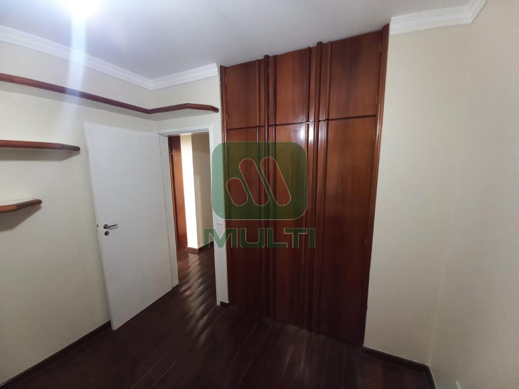 Apartamento à venda com 4 quartos, 160m² - Foto 6