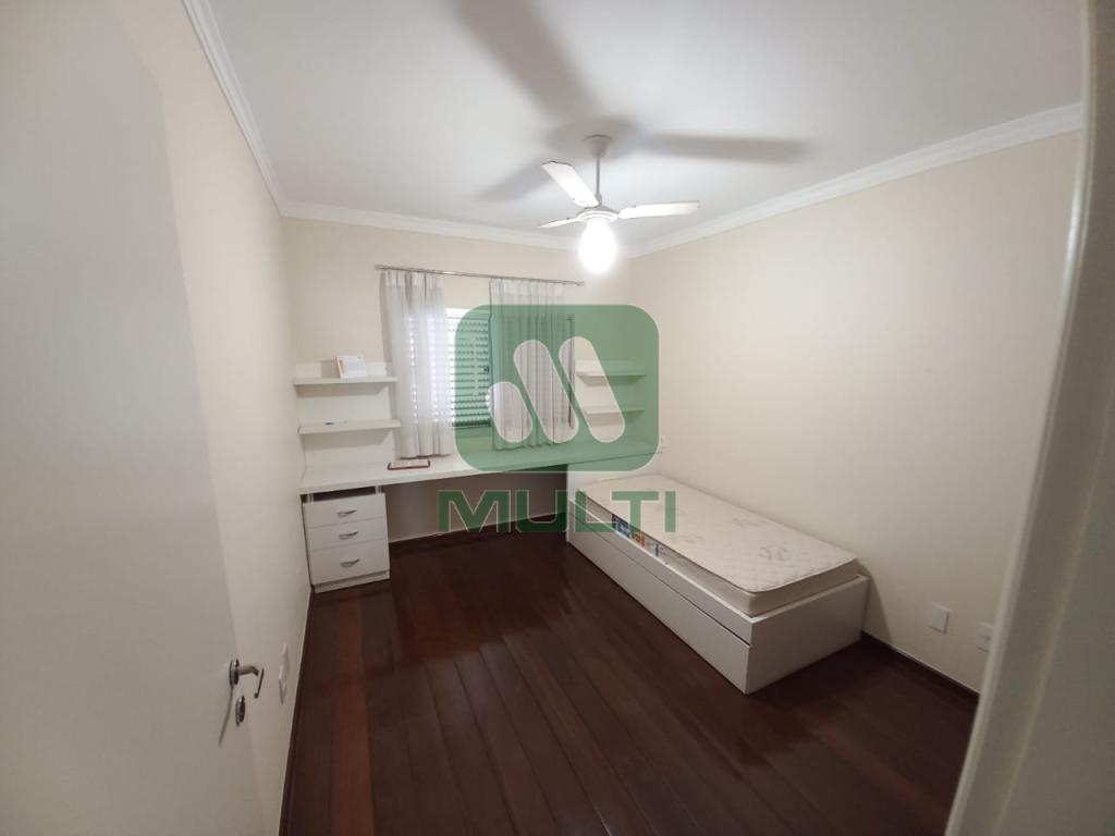 Apartamento à venda com 4 quartos, 160m² - Foto 8