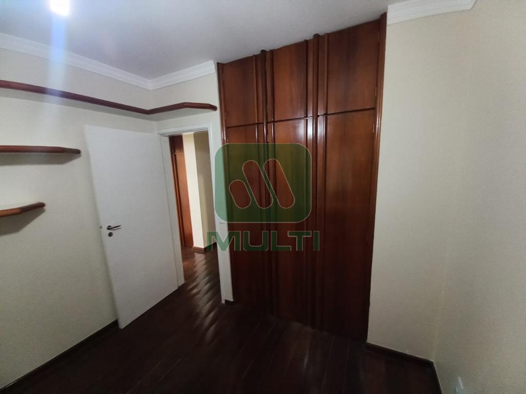 Apartamento à venda com 4 quartos, 160m² - Foto 10