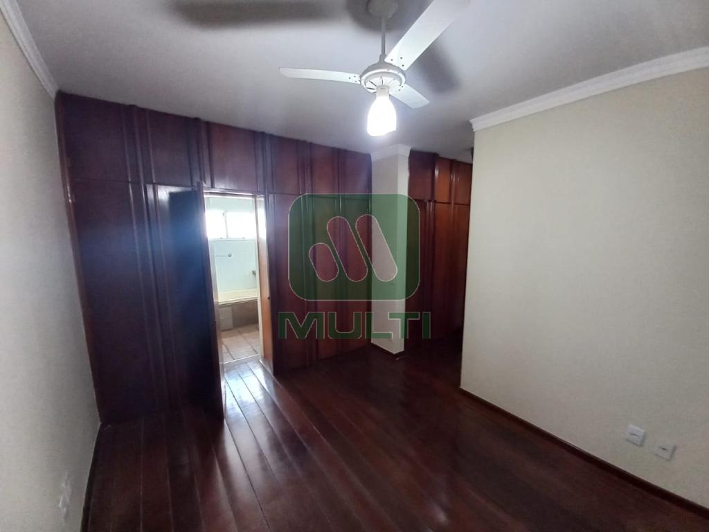 Apartamento à venda com 4 quartos, 160m² - Foto 14