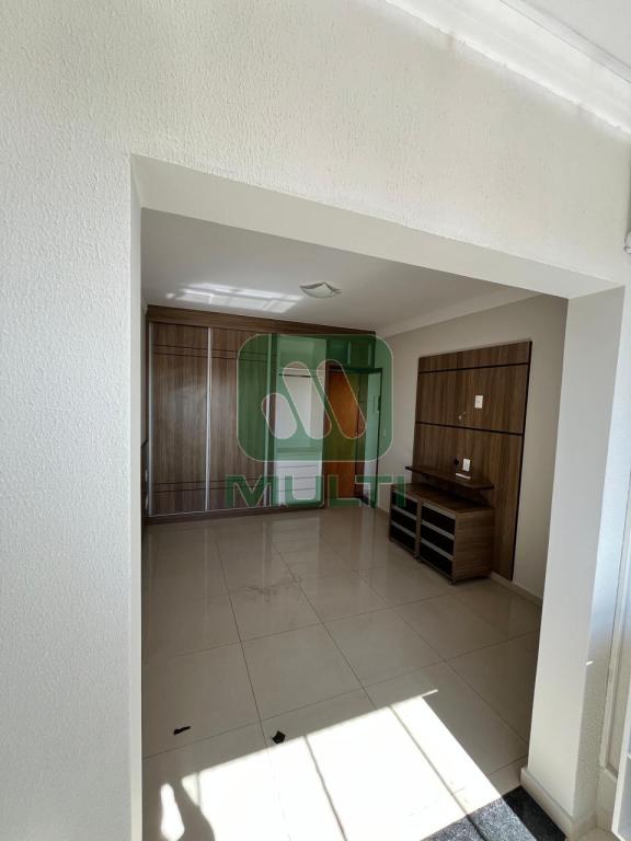 Apartamento à venda com 4 quartos, 170m² - Foto 3