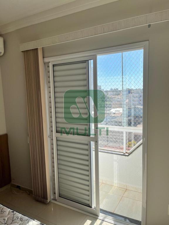 Apartamento à venda com 4 quartos, 170m² - Foto 7