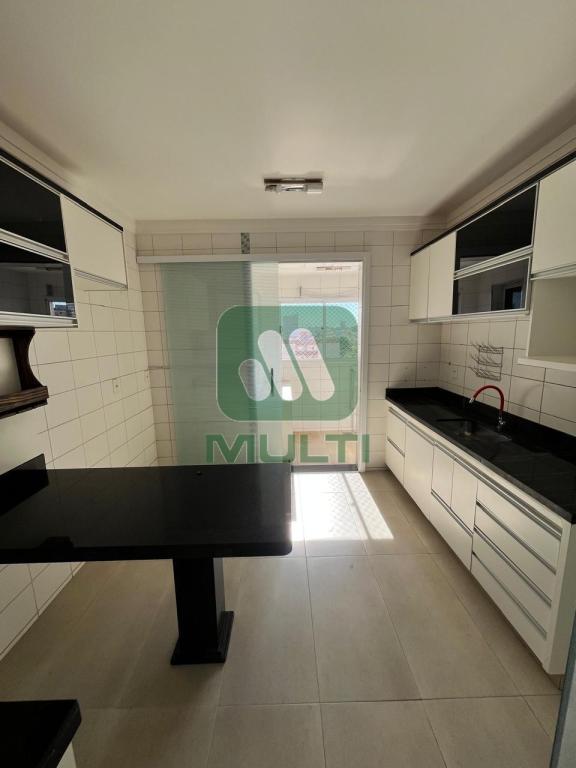 Apartamento à venda com 4 quartos, 170m² - Foto 16