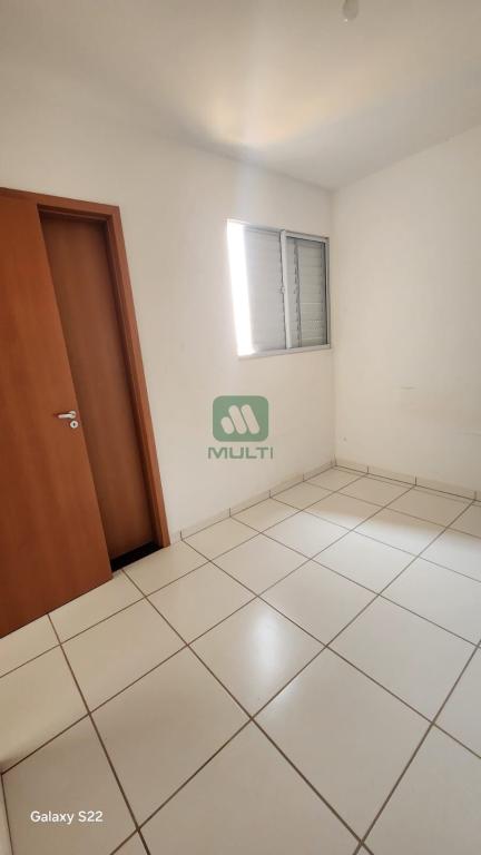 Apartamento à venda com 2 quartos, 56m² - Foto 1