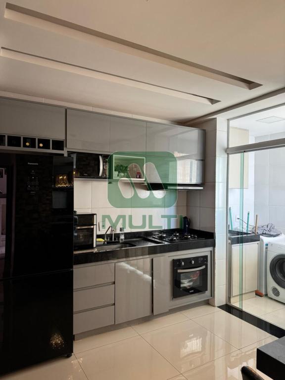 Apartamento à venda com 2 quartos, 58m² - Foto 17