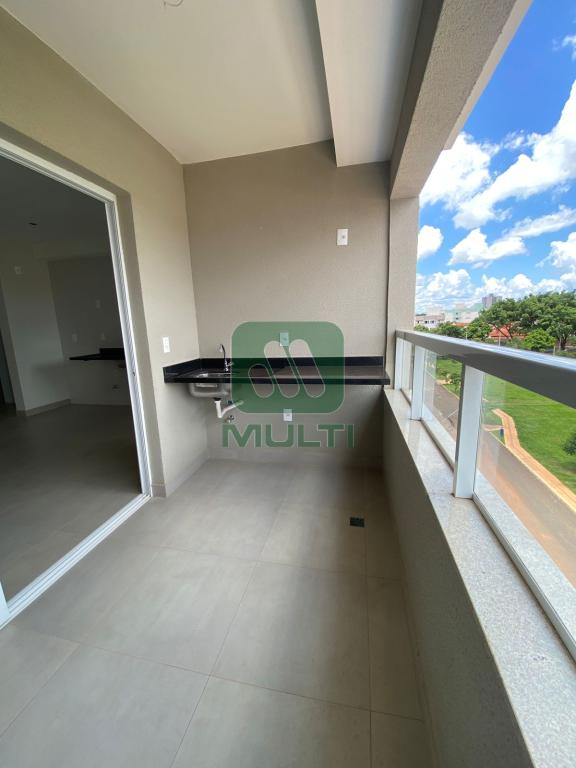 Apartamento à venda com 3 quartos, 95m² - Foto 1