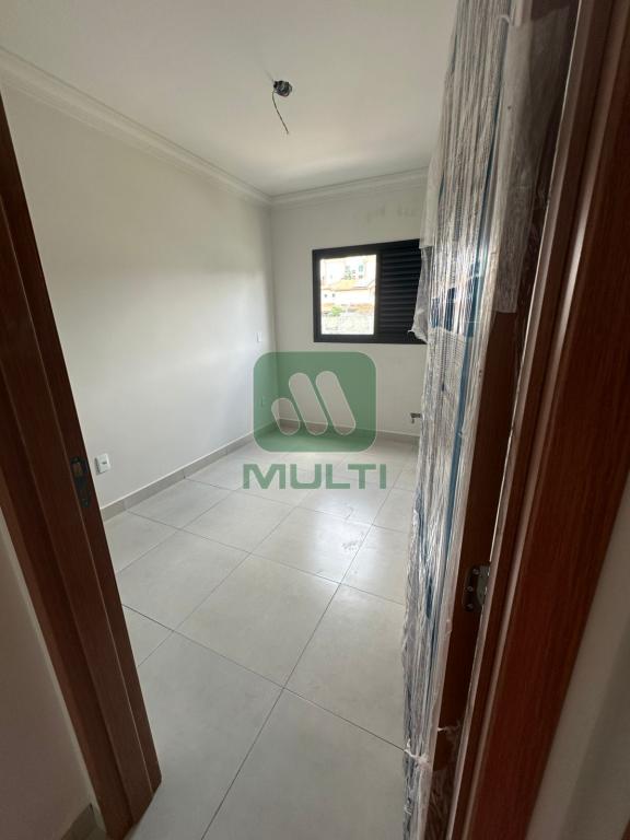 Apartamento à venda com 2 quartos, 61m² - Foto 14