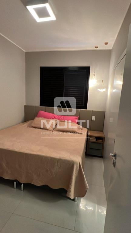 Apartamento à venda com 3 quartos, 111m² - Foto 5