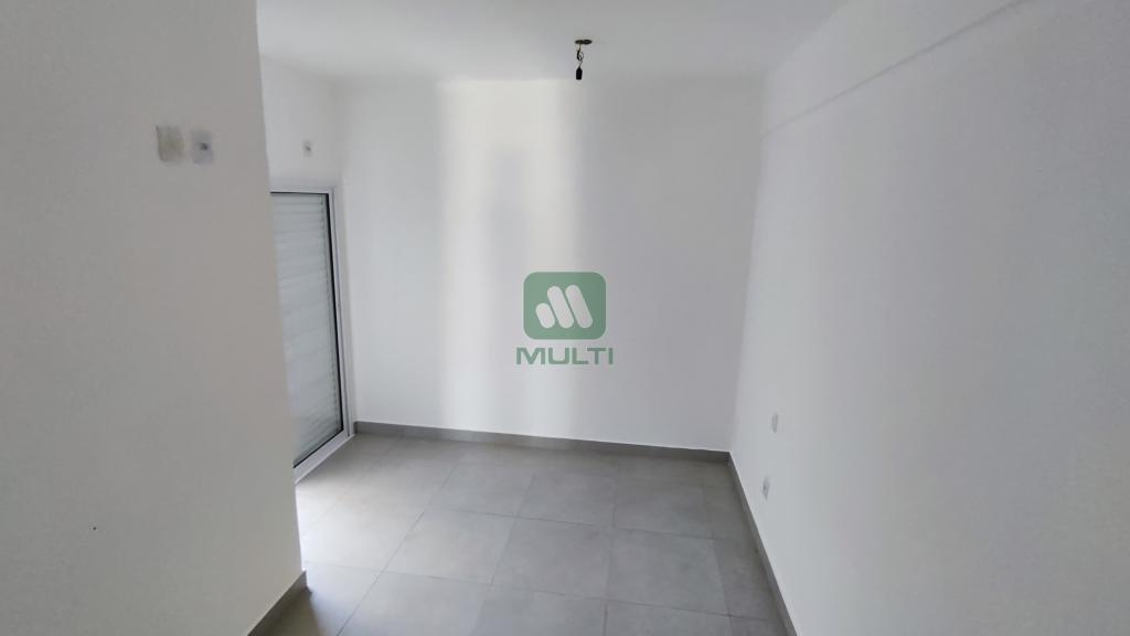 Apartamento à venda com 2 quartos, 62m² - Foto 7