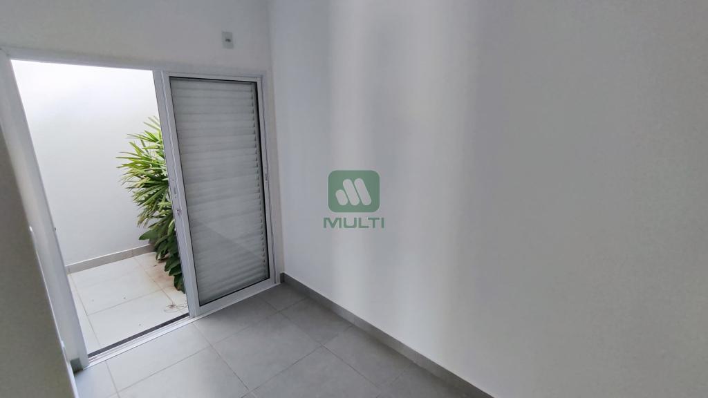 Apartamento à venda com 2 quartos, 62m² - Foto 11