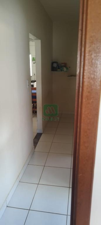 Casa à venda com 2 quartos, 100m² - Foto 18