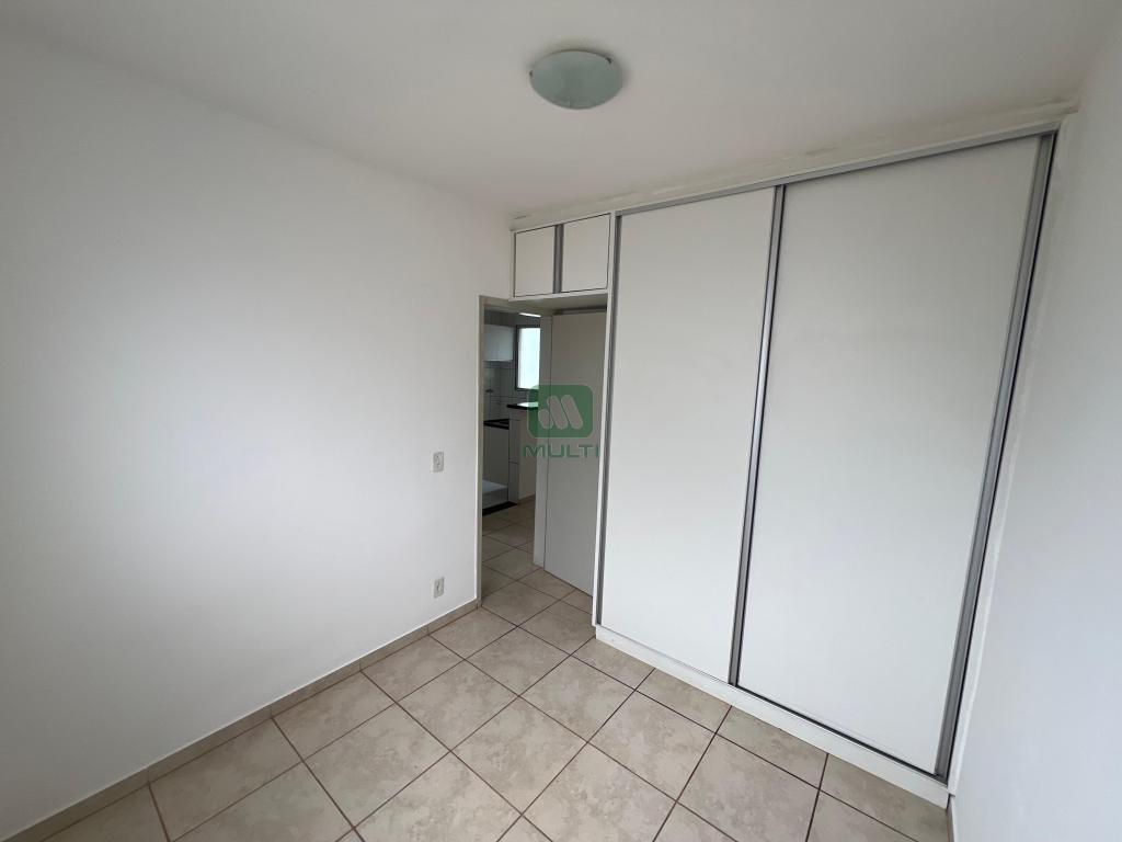 Apartamento à venda com 2 quartos, 45m² - Foto 11