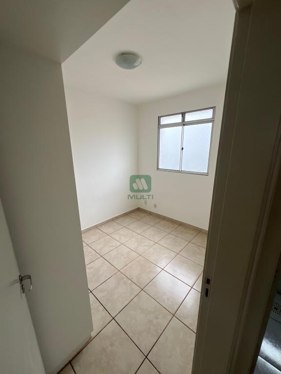 Apartamento à venda com 2 quartos, 45m² - Foto 12