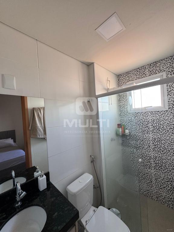 Apartamento à venda com 2 quartos, 62m² - Foto 17