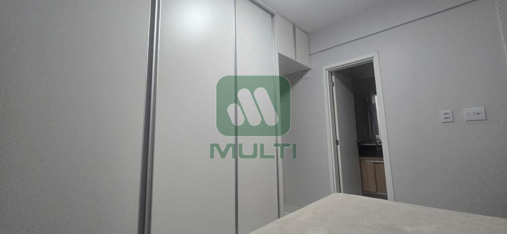 Apartamento à venda com 2 quartos, 61m² - Foto 7