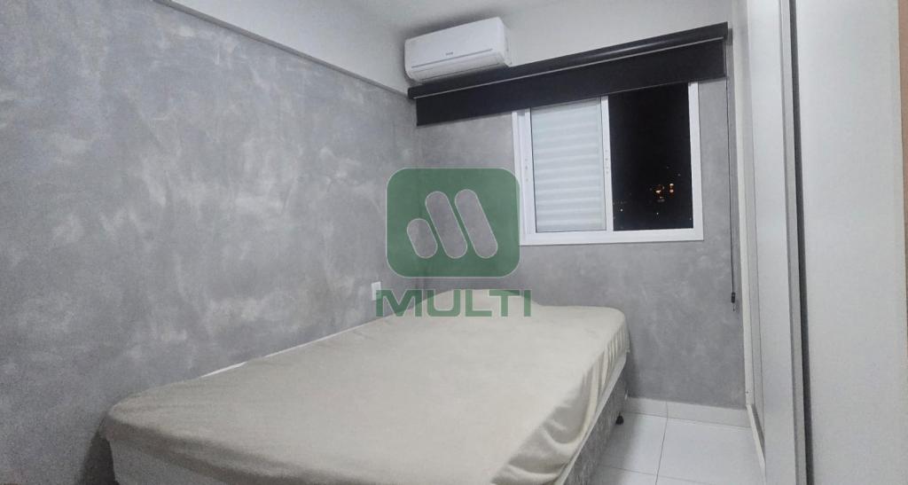 Apartamento à venda com 2 quartos, 61m² - Foto 11