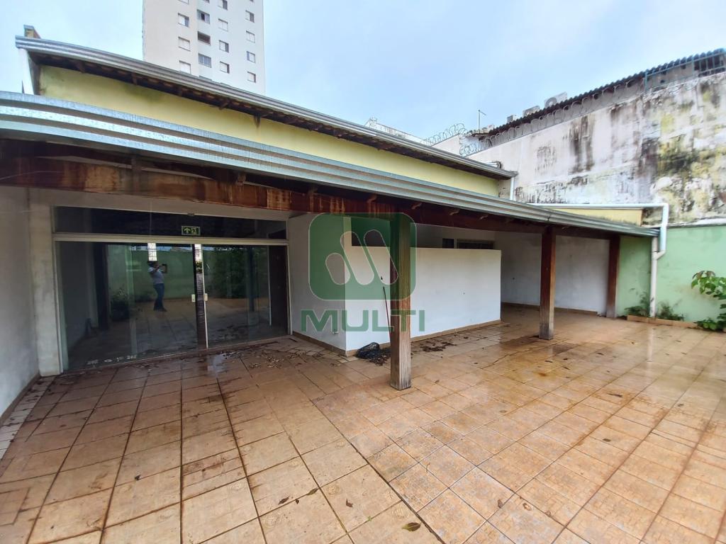 Casa à venda com 4 quartos, 232m² - Foto 18