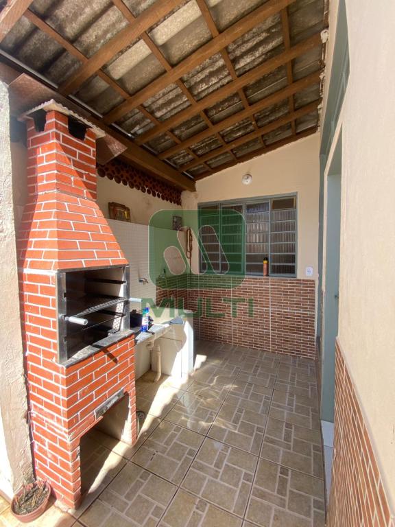 Casa à venda com 6 quartos, 60m² - Foto 12