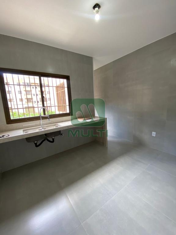 Apartamento à venda com 2 quartos, 59m² - Foto 2