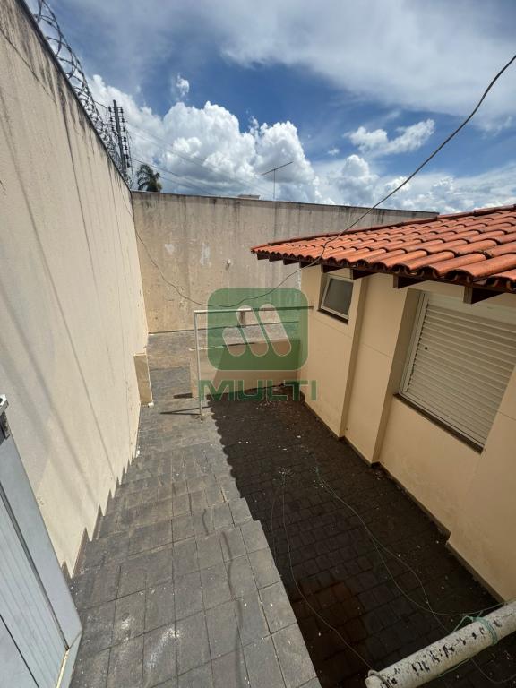 Casa à venda com 4 quartos, 343m² - Foto 12