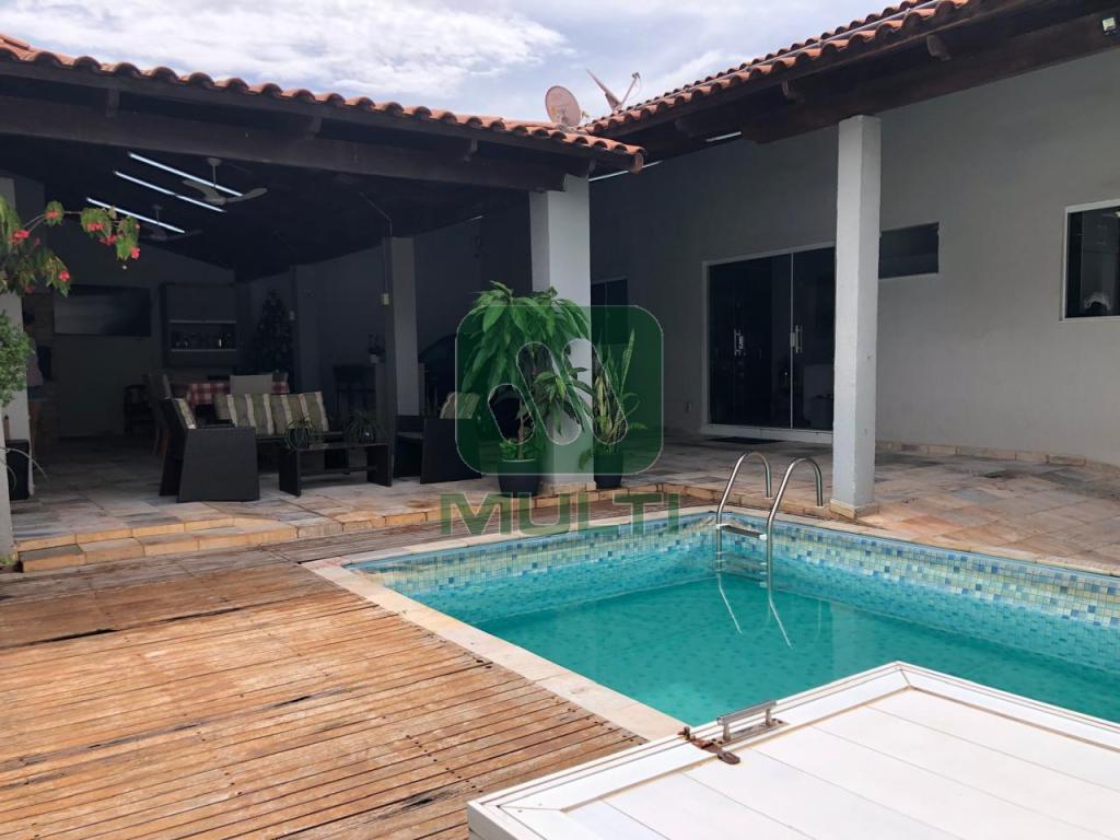 Casa à venda com 5 quartos, 291m² - Foto 18