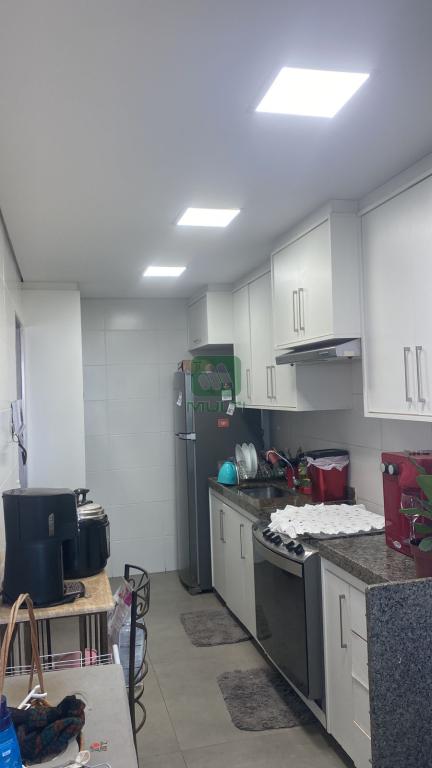 Apartamento à venda com 2 quartos, 74m² - Foto 9