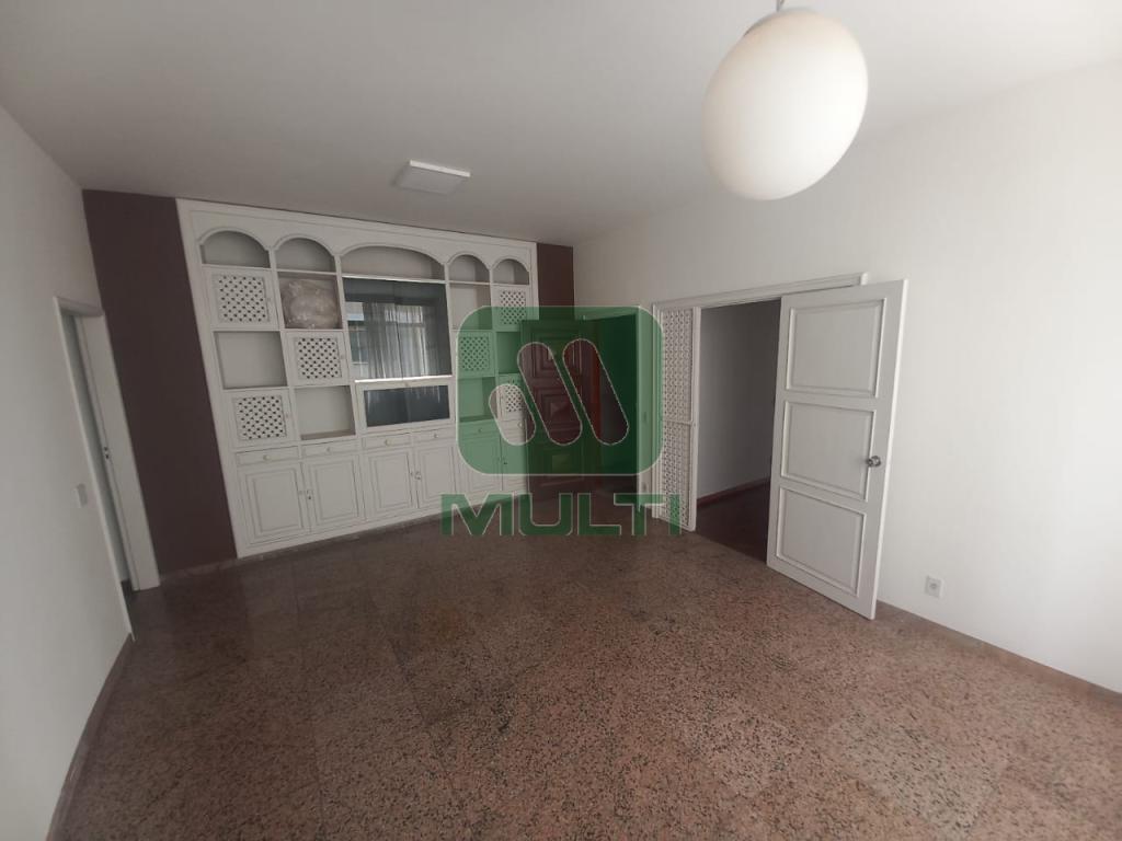 Apartamento à venda com 4 quartos, 260m² - Foto 10