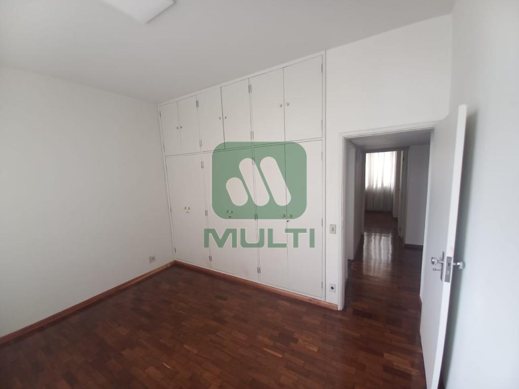 Apartamento à venda com 4 quartos, 260m² - Foto 14