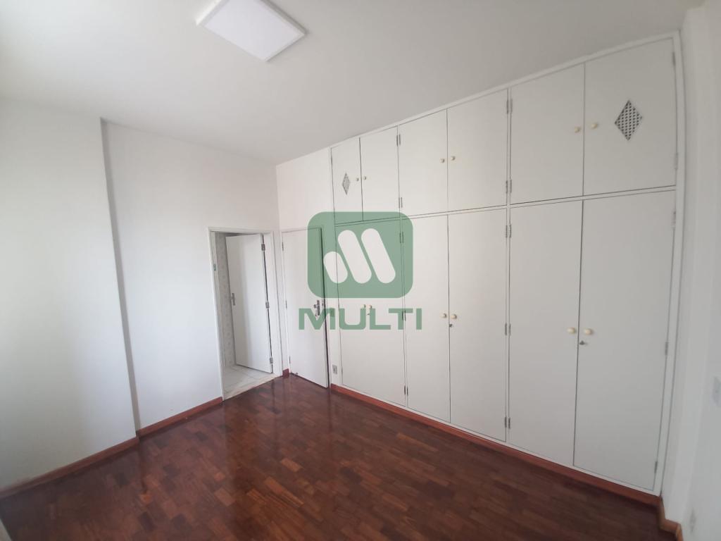 Apartamento à venda com 4 quartos, 260m² - Foto 15