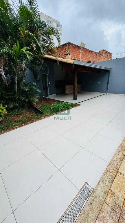 Casa à venda com 3 quartos, 139m² - Foto 7