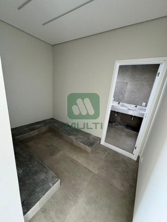 Casa de Condomínio à venda com 4 quartos, 290m² - Foto 11