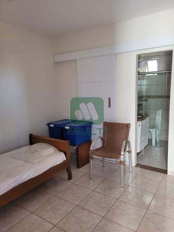 Apartamento à venda com 3 quartos, 97m² - Foto 18