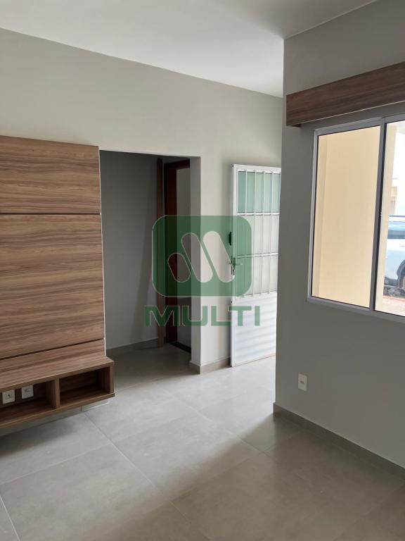 Casa de Condomínio à venda com 2 quartos, 59m² - Foto 2