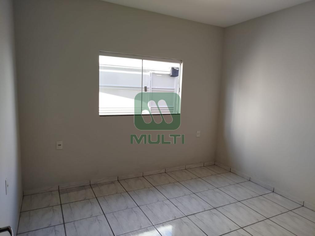 Casa à venda com 3 quartos, 80m² - Foto 11