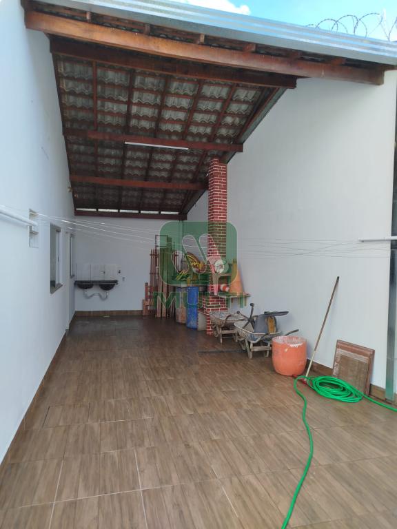 Casa à venda com 3 quartos, 80m² - Foto 15