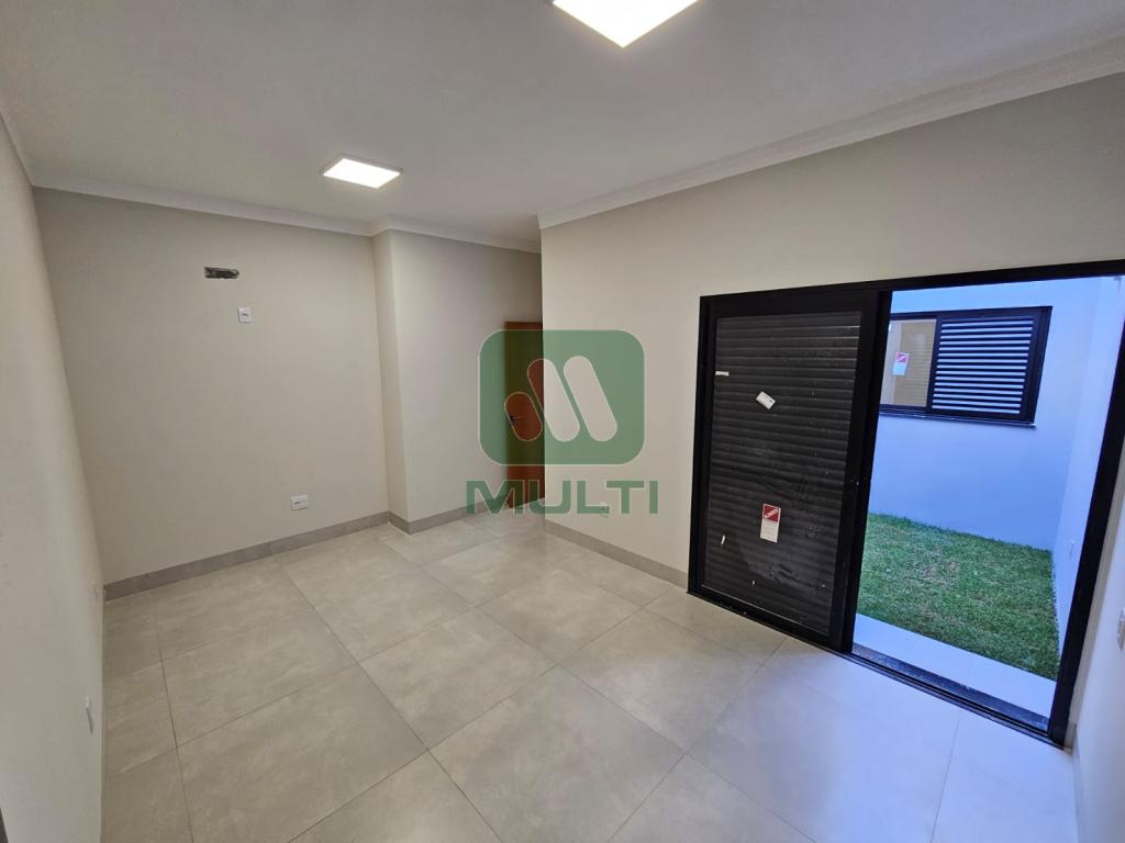 Casa à venda com 3 quartos, 160m² - Foto 14