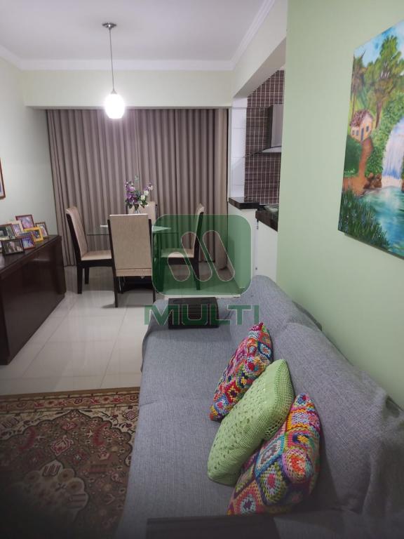 Apartamento à venda com 2 quartos, 55m² - Foto 1