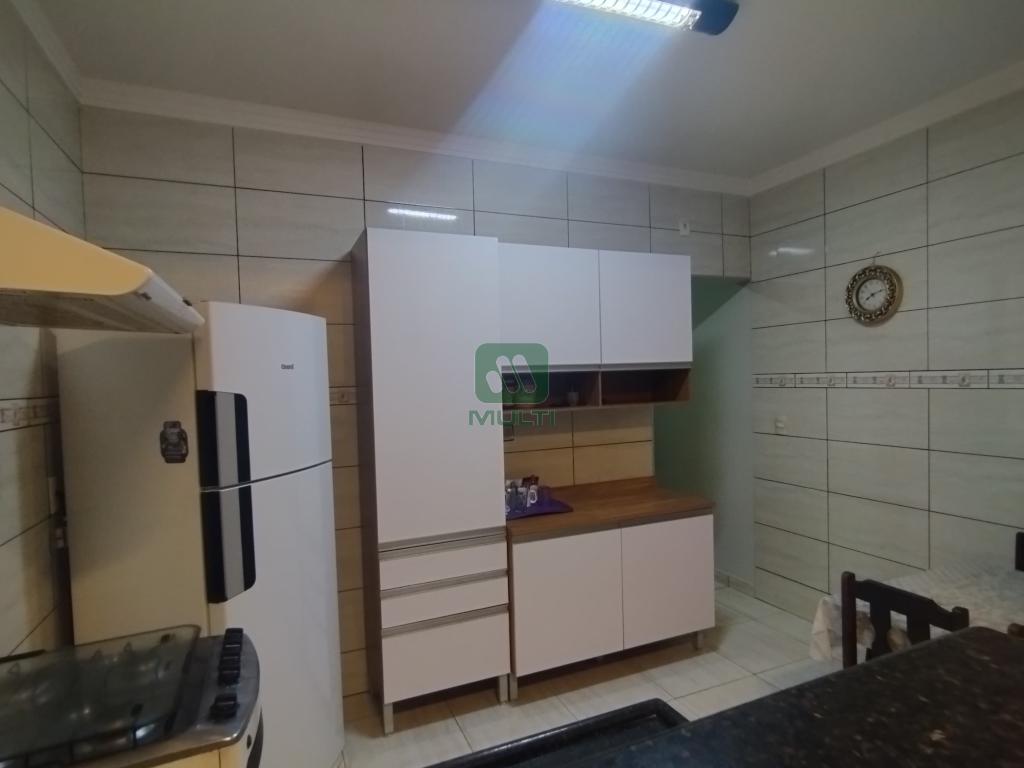 Apartamento à venda com 3 quartos, 70m² - Foto 4