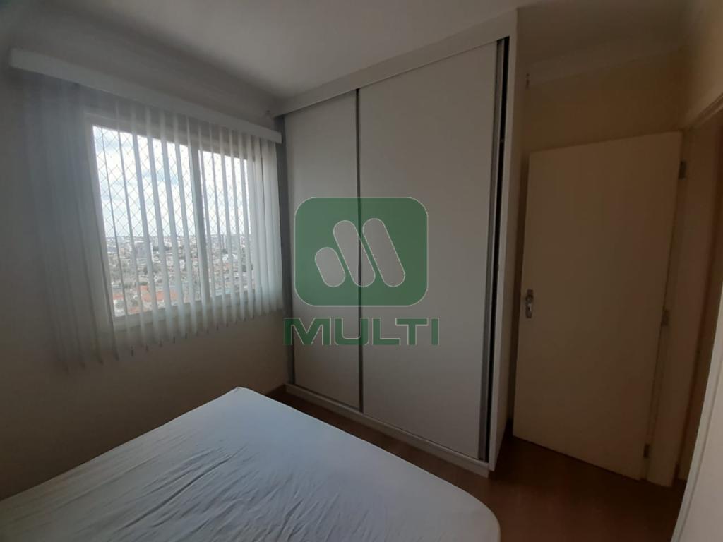 Apartamento à venda com 3 quartos, 85m² - Foto 11