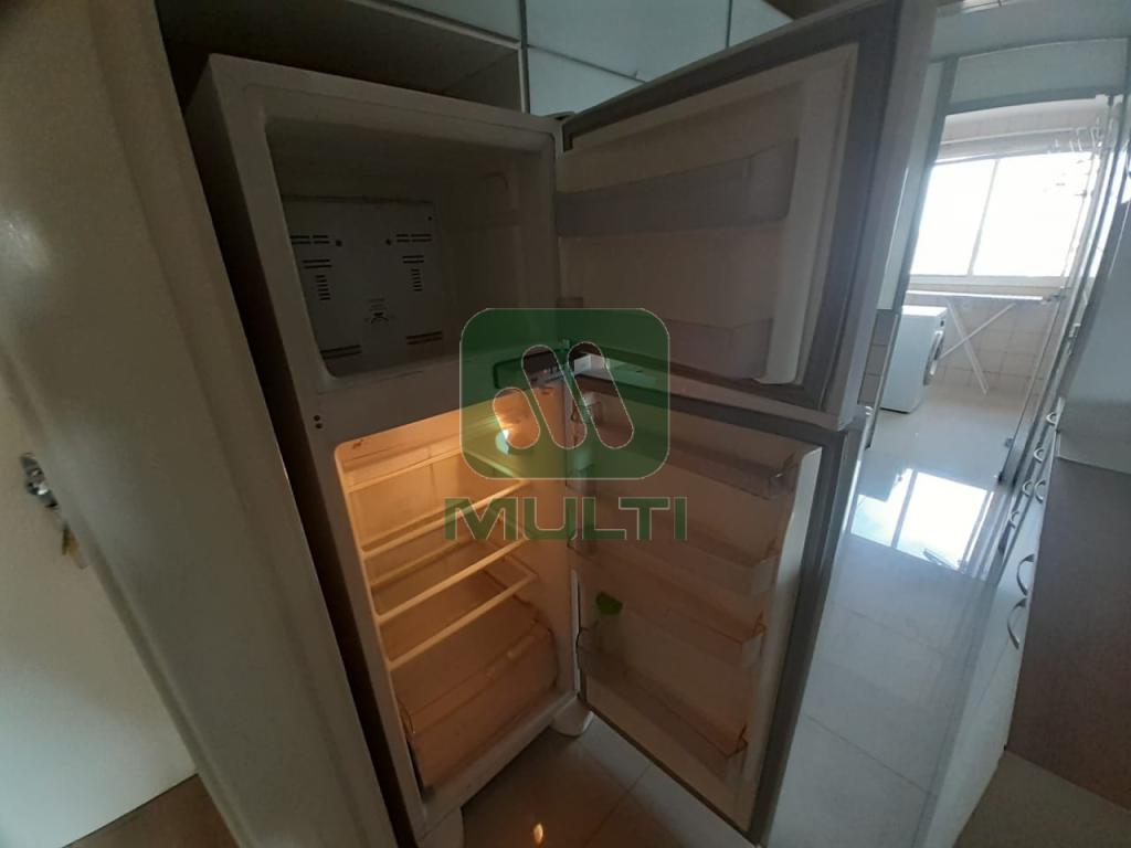 Apartamento à venda com 3 quartos, 85m² - Foto 14