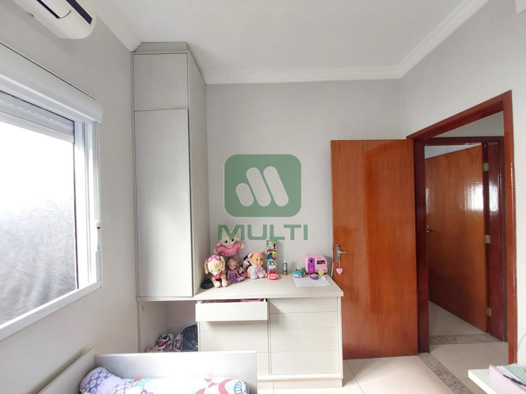 Casa à venda com 3 quartos, 170m² - Foto 12