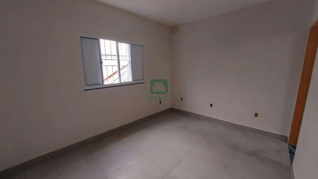 Casa à venda com 4 quartos, 165m² - Foto 5