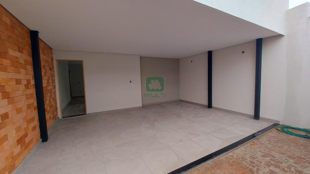 Casa à venda com 4 quartos, 165m² - Foto 14