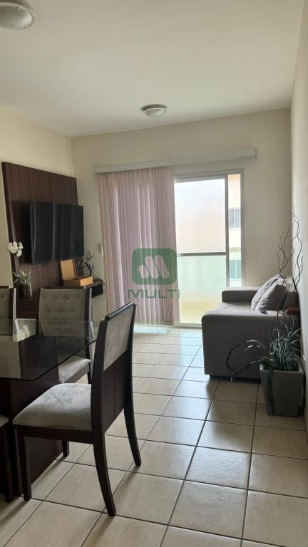 Apartamento à venda com 2 quartos, 57m² - Foto 1