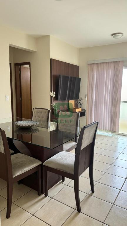 Apartamento à venda com 2 quartos, 57m² - Foto 2