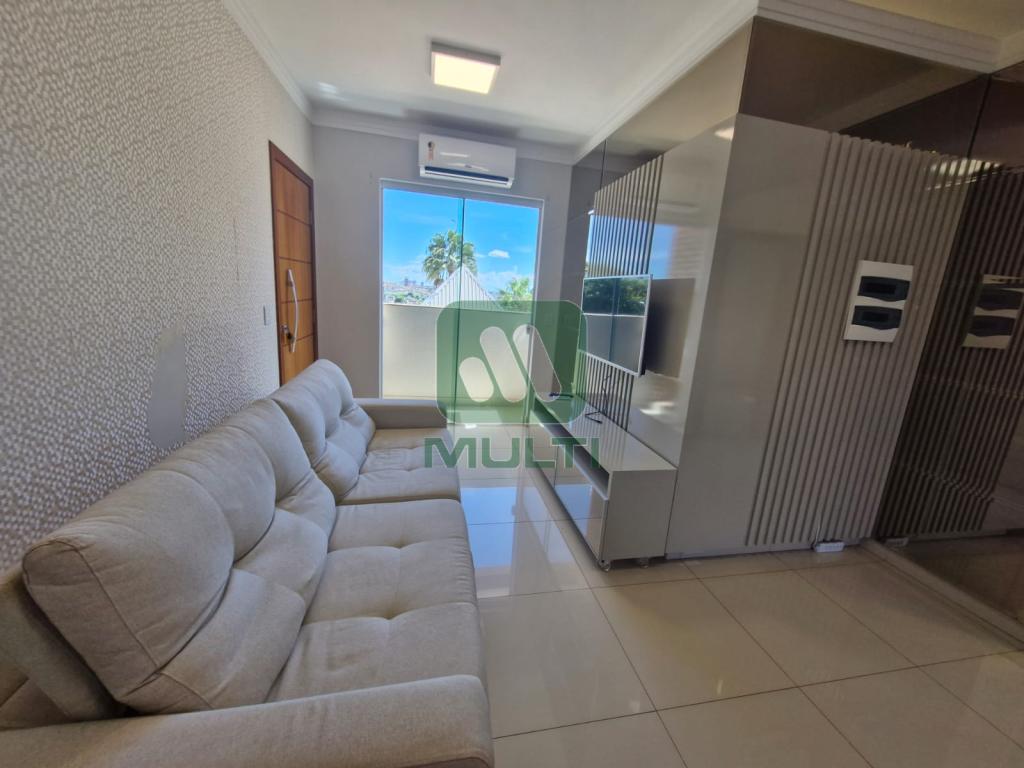 Apartamento à venda com 2 quartos, 60m² - Foto 4