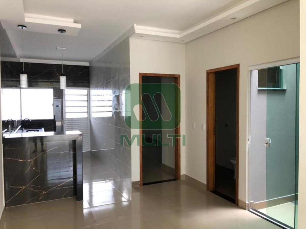 Casa de Condomínio à venda com 2 quartos, 68m² - Foto 2