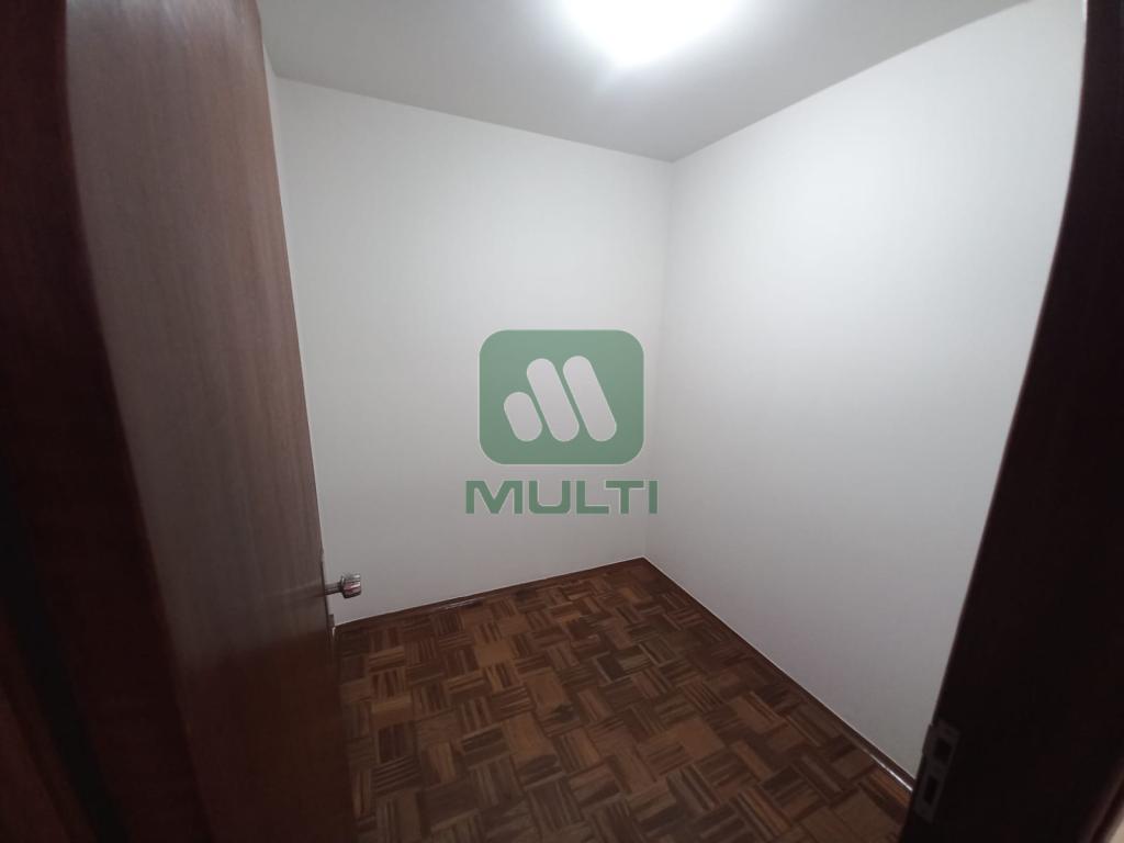 Apartamento à venda com 3 quartos, 227m² - Foto 20